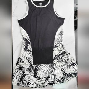 Tail Black and White Tropical 2 Piece Set -Tank and Skirt w/Built In Shorts - XS